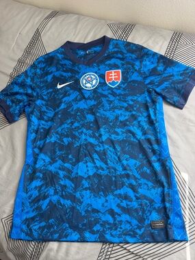 Slovakia 2020-21 Nike home jersey